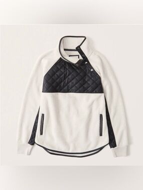 Abercrombie and Fitch Quilted Panel White & Black Pullover Fleece